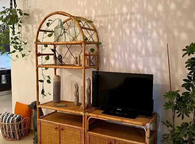 アパート Fat Cow 102 Livadhia